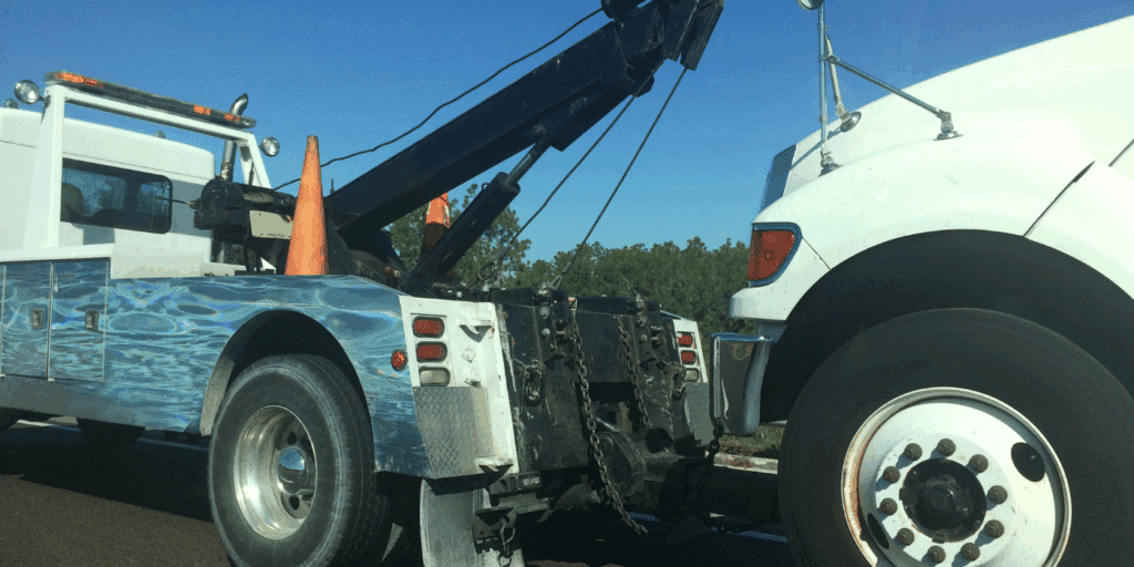 Why Experience Matters in Heavy-Duty Towing Services
